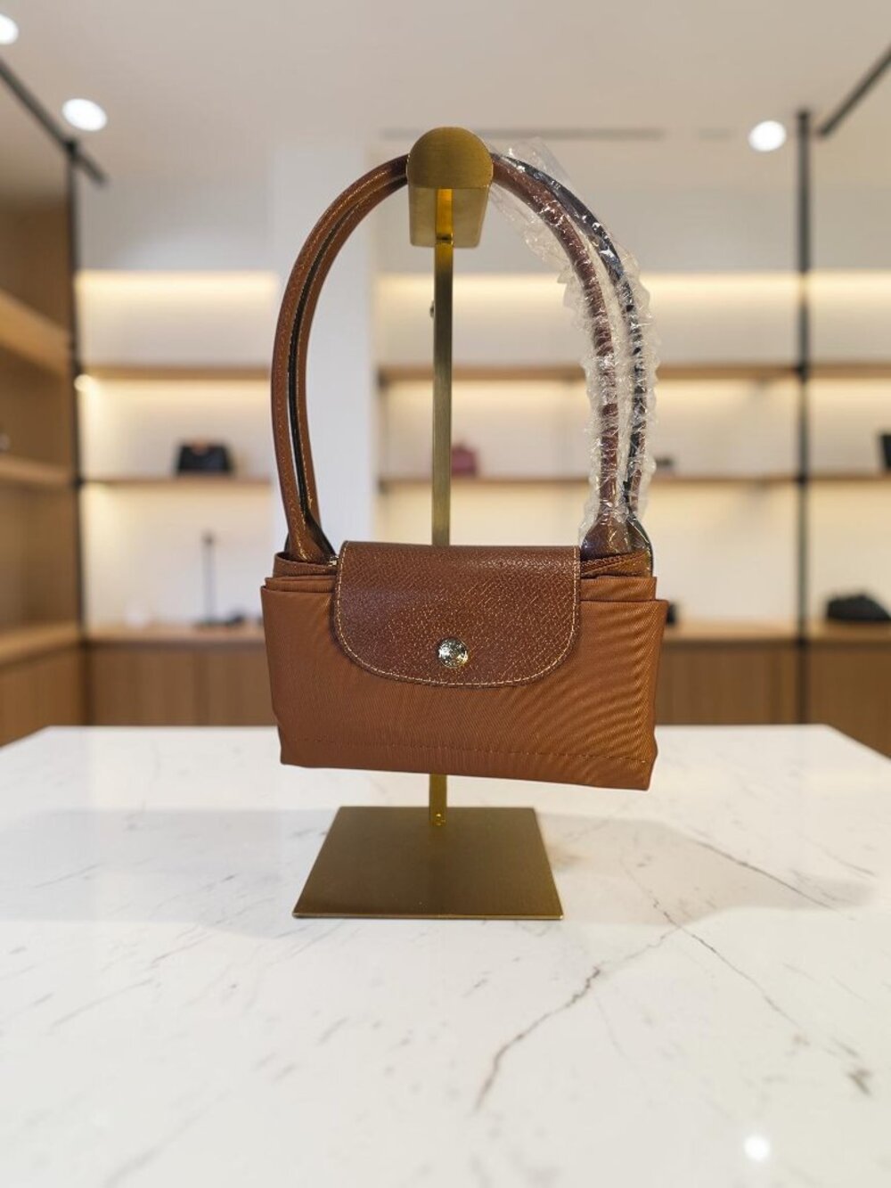 SALE!! New Foldable Cognac Colored Medium Tote in Nylon NWT - Picture 5 of 5